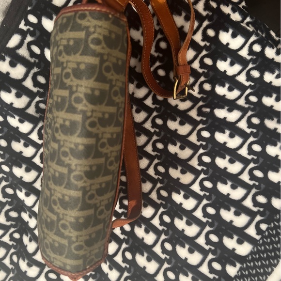 Dior Monogram Trotter Shoulder Bag - Picture 4 of 10